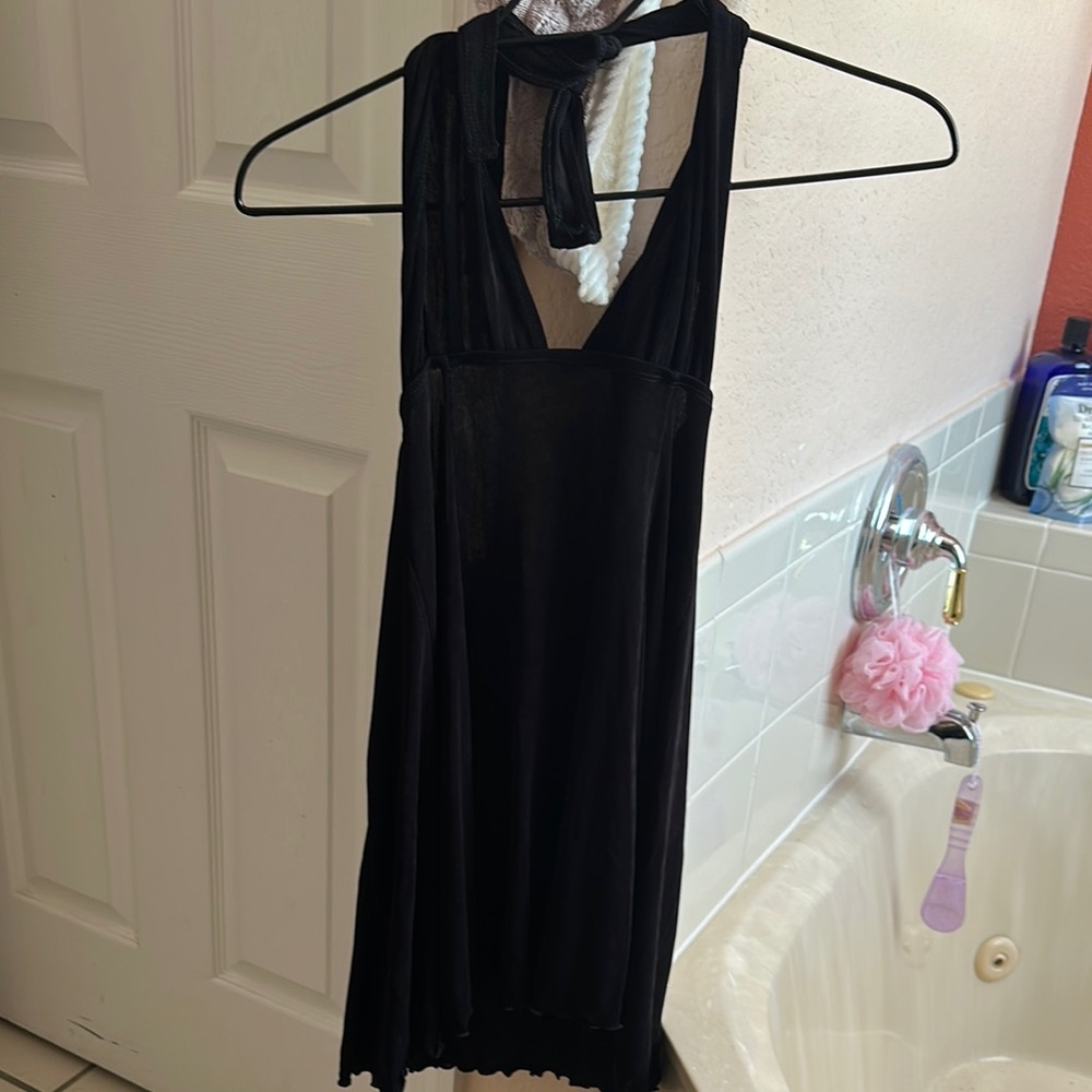Elegant Black Sleeveless Dress